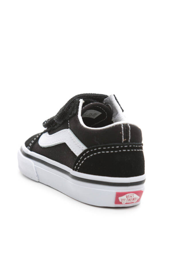 000D3YBLK1-R Vans Old Skool V Baby Casual Shoes Black - 9