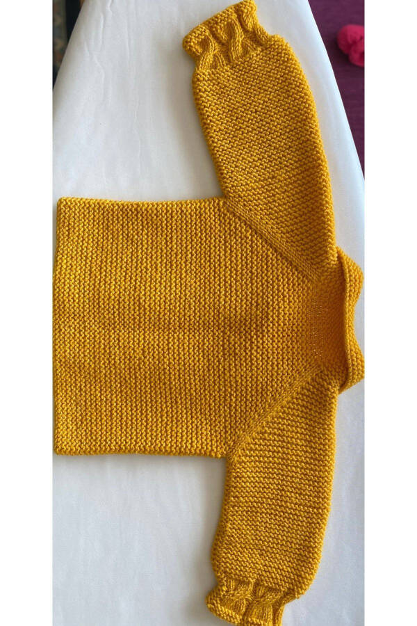 1-2 Year Old Baby Hand Made (HAND KNITTED) Cardigan - Baby Wool - 2