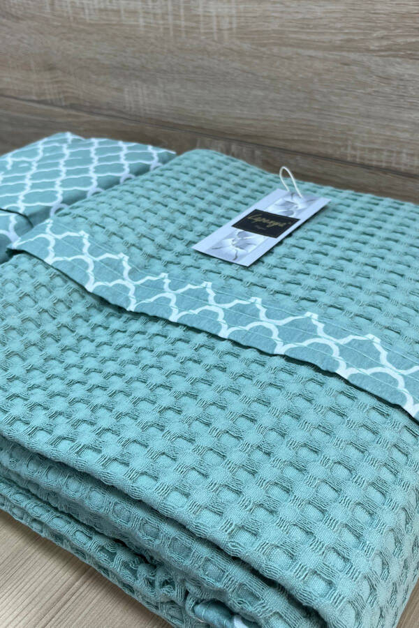 100% Cotton Woven Sheet with Elastic Double Bed Quilt Set - 4