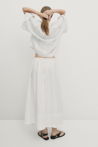 100% linen skirt with a tie waist. - 5