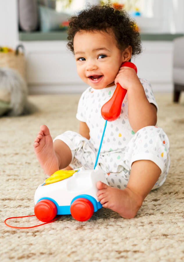 12 oylikdan katta bolalar uchun aylanuvchi diskli Fisher-Price Chatter Telephone tortish o'yinchoq telefoni - 2