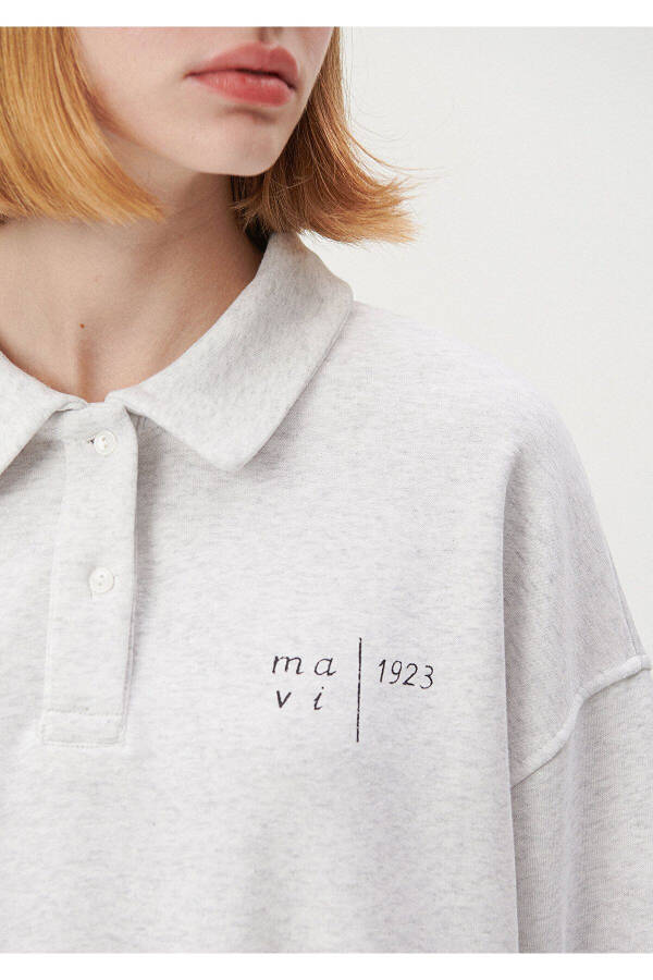 1923 Baskılı Polo Yaka Kadın Crop Sweatshirt - 5