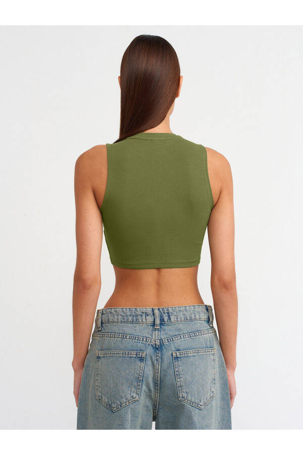 30125 Crop Top - Khaki - 18