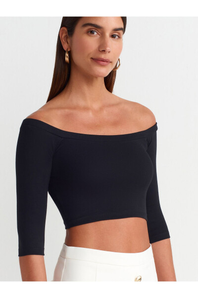 30937 Off-Shoulder Top - Black - 20