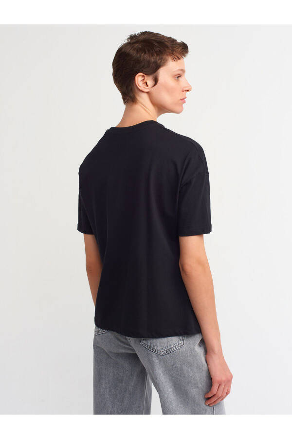 3683 Bicycle Neck Basic T-shirt - Black - 14