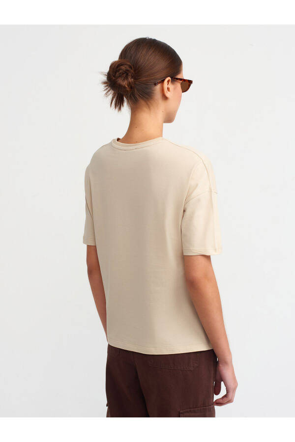 3683 Crew Neck Basic T-shirt - Light Beige - 14