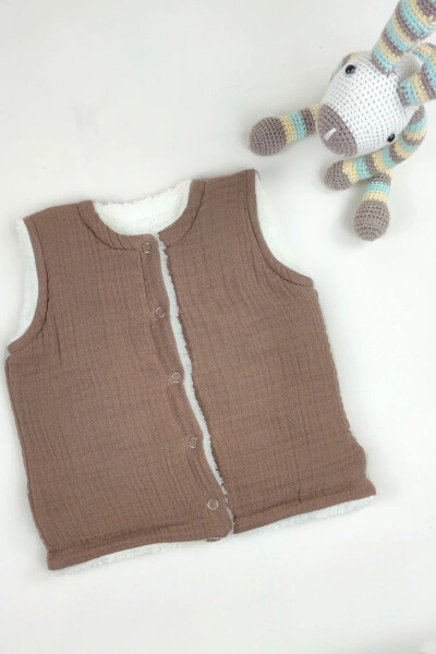 4-layer muslin & Wellsoft baby vest - 3