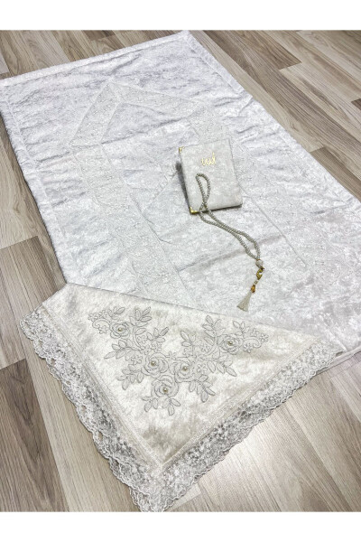 4-piece velvet lace bridal prayer rug set, in a dowry box. - 3