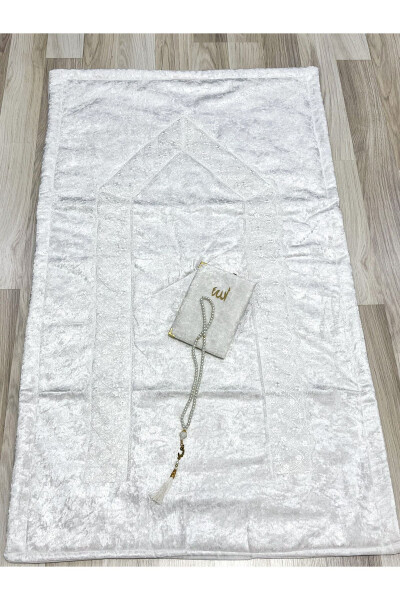 4-piece velvet lace bridal prayer rug set, in a dowry box. - 4