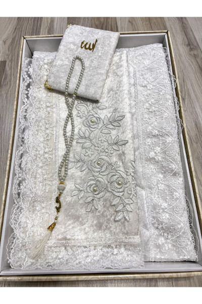 4-piece velvet lace bridal prayer rug set, in a dowry box. - 7