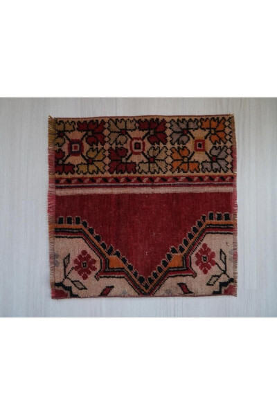 53x53 cm Handwoven Small Doormat Rug Excellent Condition - 1