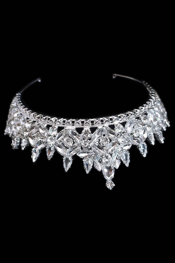 5.5cm High Princess Model Wedding Crown with Crystal Stones - 3