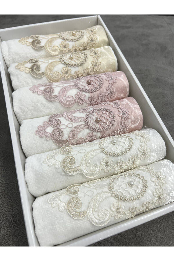 6-Piece Lace 30x50 Boxed Kitchen Towel Set - 3