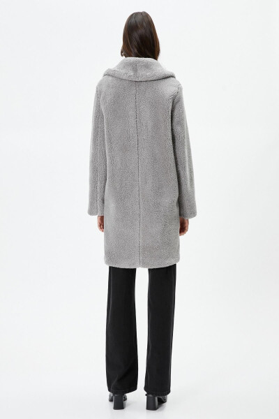 A woman's gray coat - 6