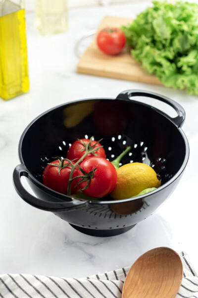 Acrylic Black Pasta Strainer & Vegetable Fruit Strainer - 1