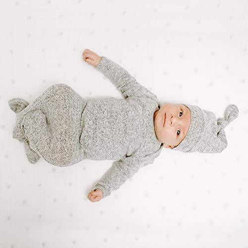 Aden + Anais Snuggle Knit Knotted Newborn Baby Gown and Hat Set - 12