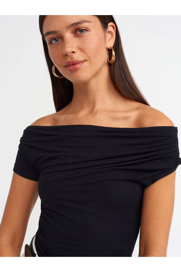 Asymmetric collar, solid black. - 8