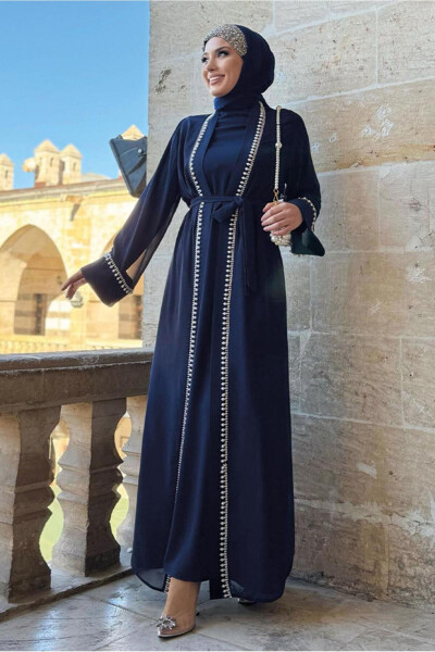 Ayollar uchun ko‘k kamarli abaya kiyim to‘plami T 3948 - 6