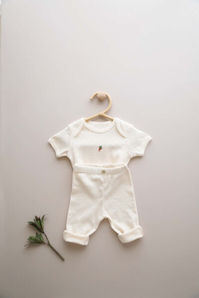 Baby Bodysuit with Beetroot Embroidery - Leggings Set - 2