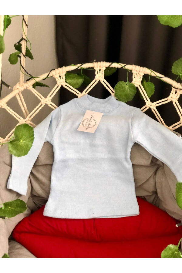 Baby Sweater - 1