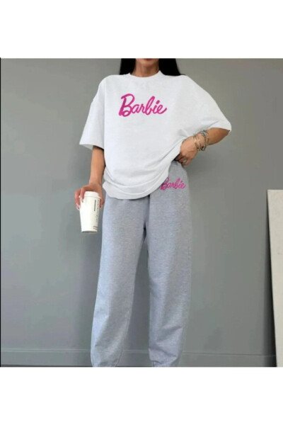 Barbie T-shirt Eşofman Altı Jogger - Gri - Beyaz Baskılı Alt Üst Eşofman Takım Oversize Bisiklet Yaka - 1