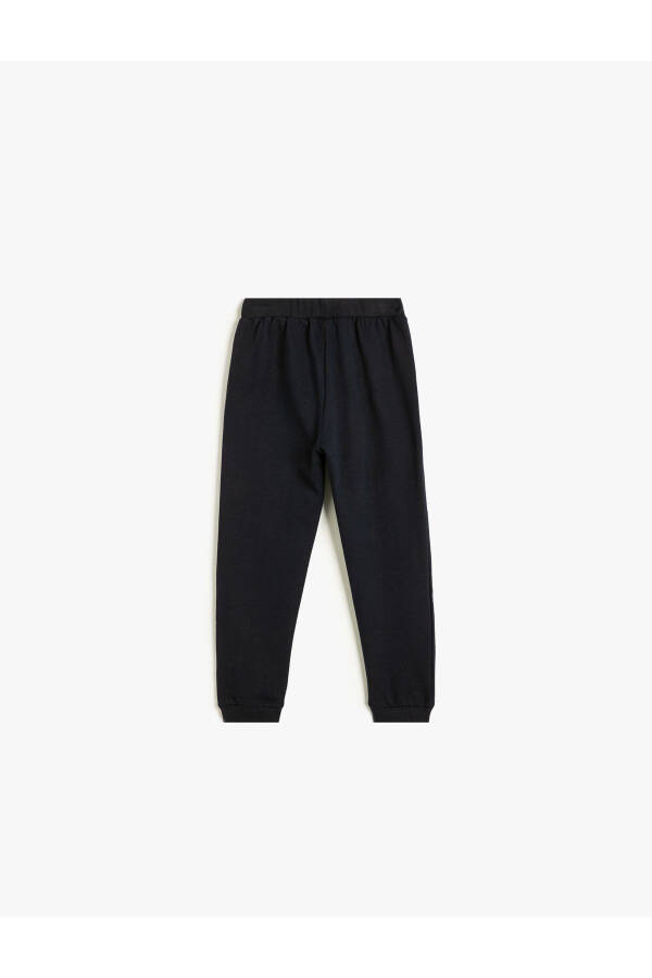 Basic Jogger Pants with Drawstring Waist and Pockets - 8