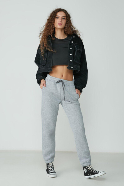 Basic Jogger Sweatpants 902 Gray - 1