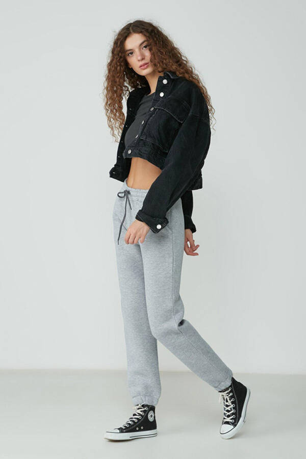 Basic Jogger Sweatpants 902 Gray - 2