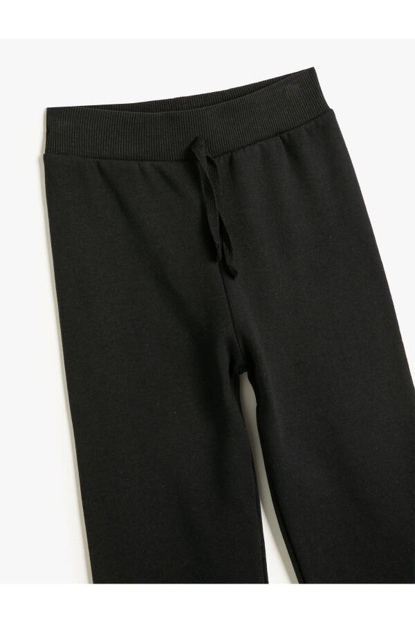 Basic Jogger Sweatpants with Elastic Waistband - 18