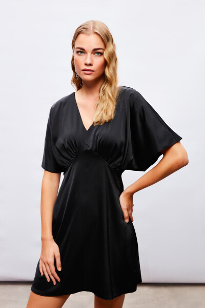 Batwing Sleeve Mini Dress - BLACK - 11