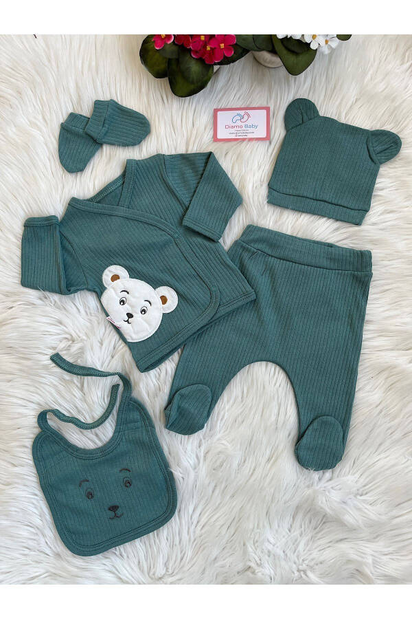 Bear Minimal Pine Green 5-Piece Newborn Hospital Discharge Set - 2