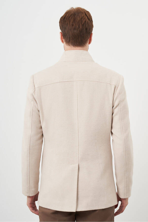 Beige snap-buttoned mandarin collar cashmere coat. - 5