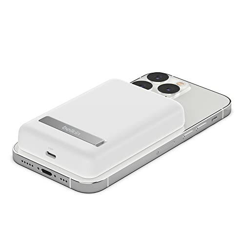 Belkin BoostCharge Kablosuz Şarj Cihazı 5K, MagSafe Uyumluluğu ile 7.5W Şarj, Dahili Açılır Ayaklık - iPhone 15, 15 Plus, 15 Pro, 15 Pro Max, iPhone 14, AirPods ve Daha Fazlasıyla Uyumludur - Beyaz - 2