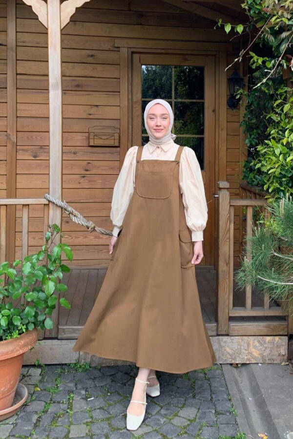 Bitter Coffee Linen Skirt Overall & Cream Classic Collar Crop Shirt - 1