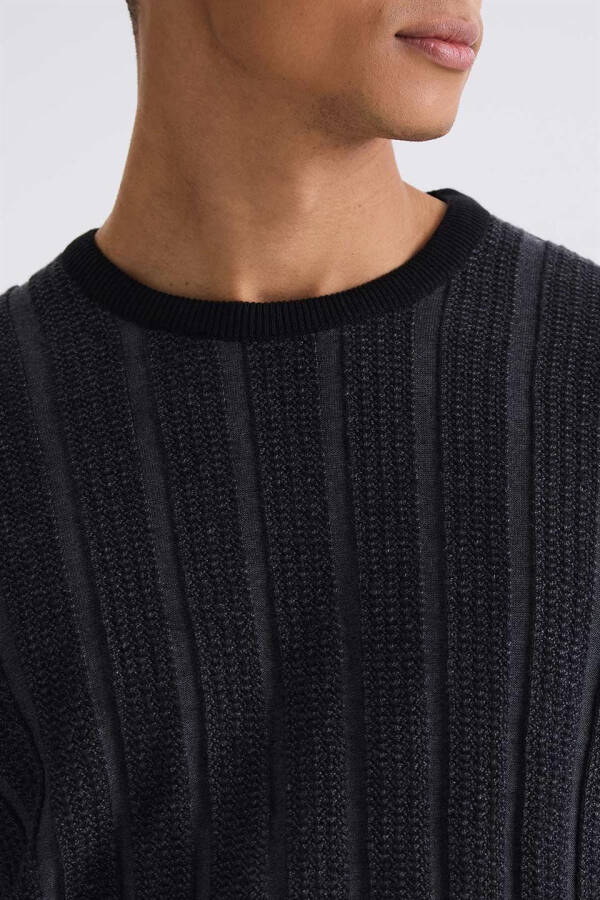 Black / Anthracite Slim Fit Crew Neck Striped Knit Sweater - 7