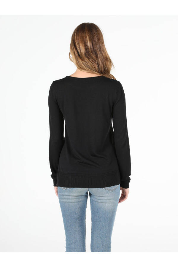 Black bisiklet neck women's sweater, regular fit. - 2