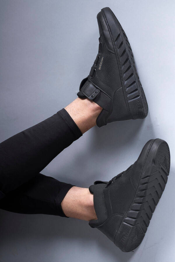 Black Black Unisex Sneaker Boot 0012383 - 16