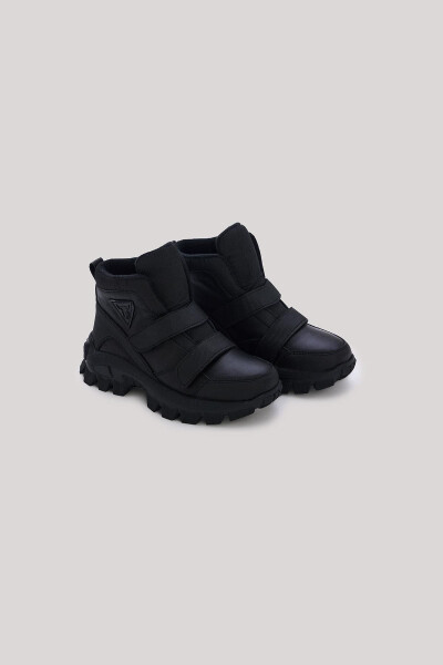 Black boots for boys. - 3