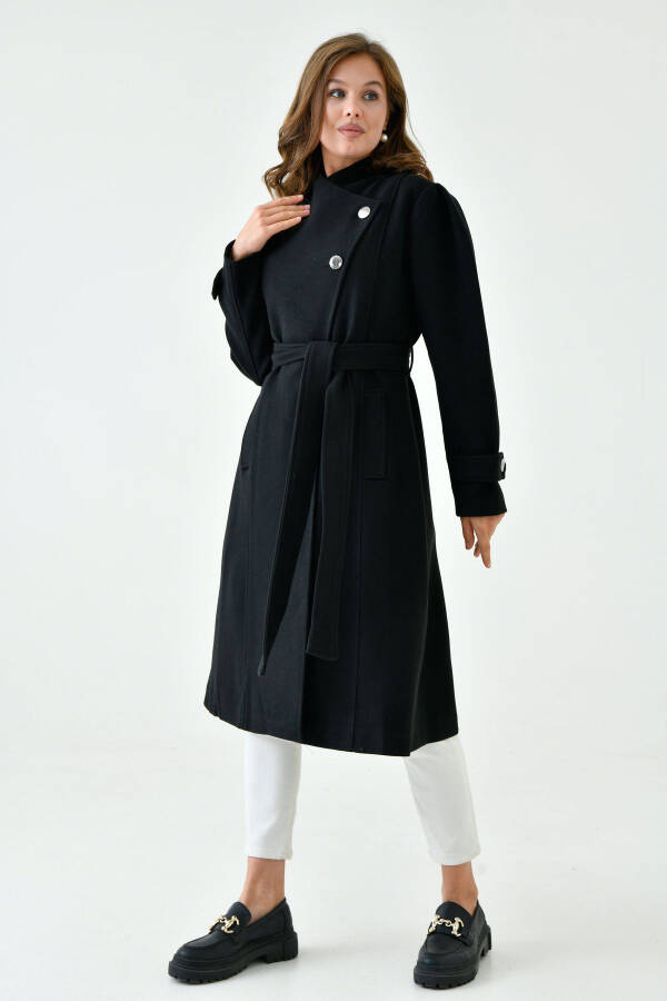 Black cashmere coat, buttoned, lapel collar, belted, lined and long-sleeved. (9003) - 6