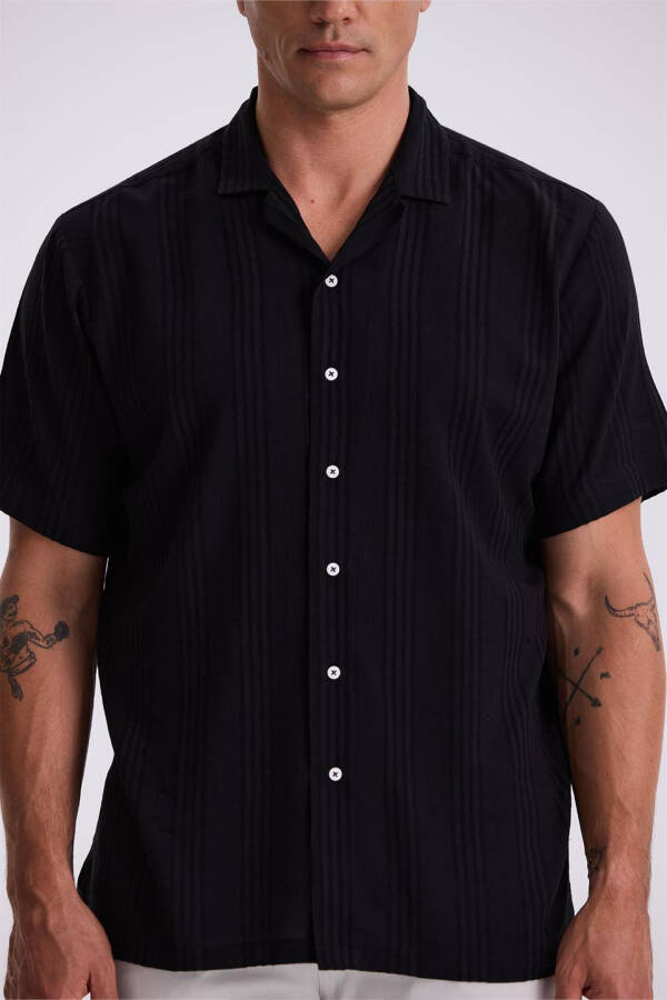 Black Classic Fit Spread Collar Relaxed Short Sleeve Shirt - 7