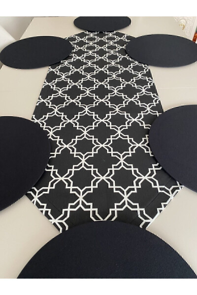 Black Classic Patterned Runner and 6-Piece Placemat Set Design Team American&service - 5