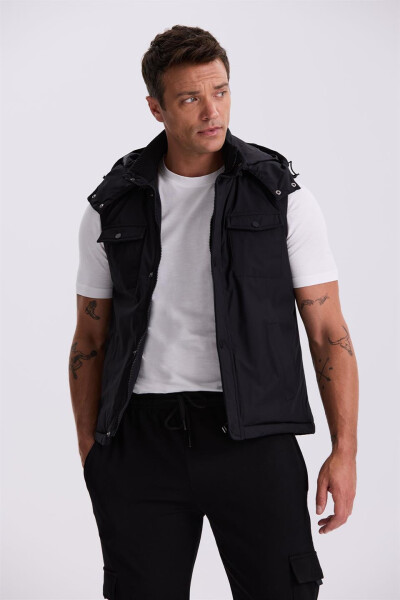 Black Comfort Fit Pocket Hooded Relaxed Fit Safari Vest - 1