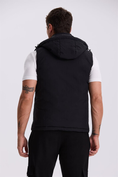 Black Comfort Fit Pocket Hooded Relaxed Fit Safari Vest - 4