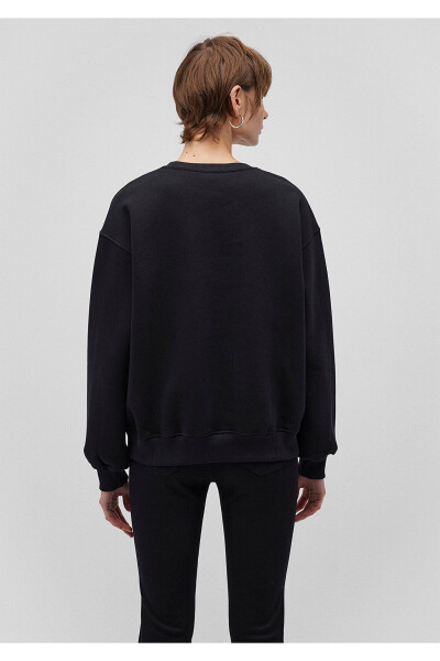 Black Crew Neck Basic Sweatshirt 1610198-900 - 4