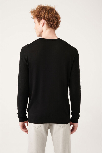 Black Crew Neck Sweater - 9