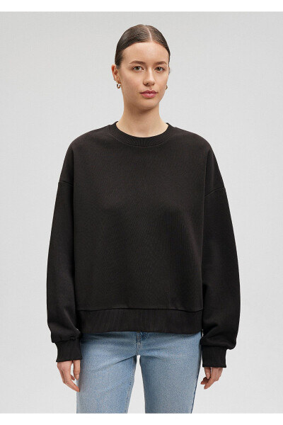 Black Crewneck Basic Sweatshirt 1611770-900 - 21