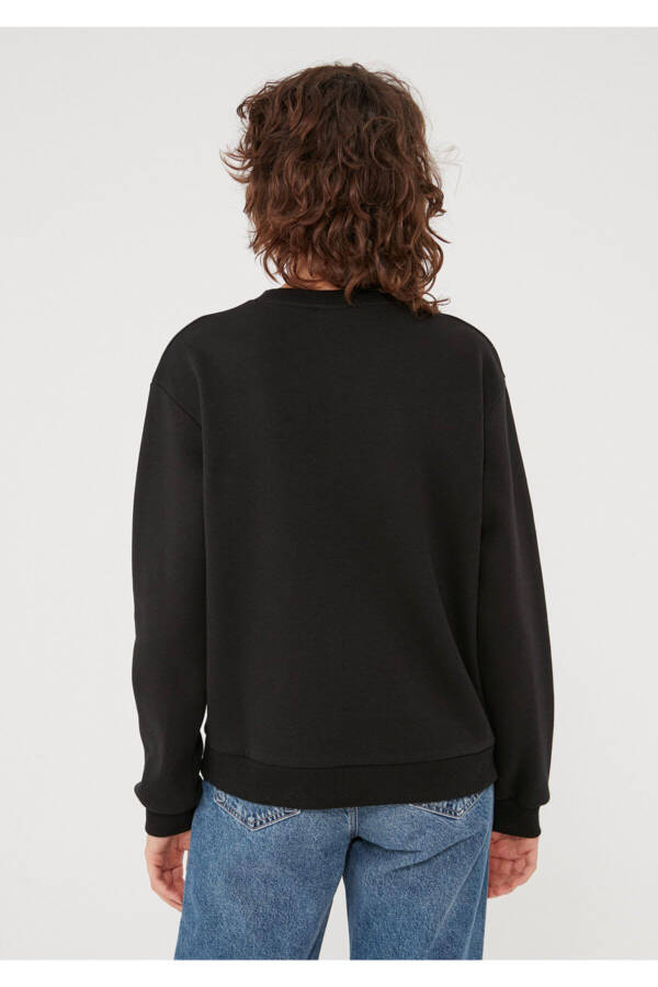 Black Crewneck Sweatshirt 8816126-900 - 4