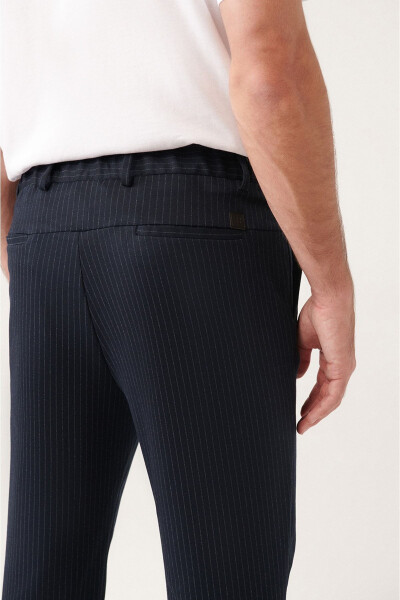 Black Elastic Knit Striped Trousers - 3