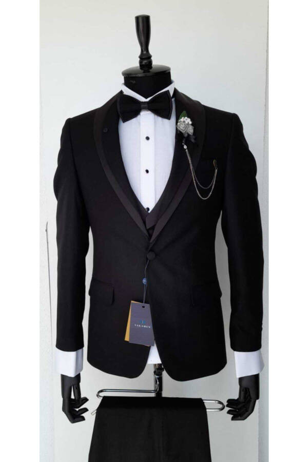 Black Slim Fit Suit with Vest for Groom - 2