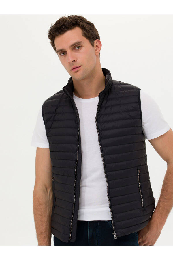 Black Vest 50266336-VR046 - 2